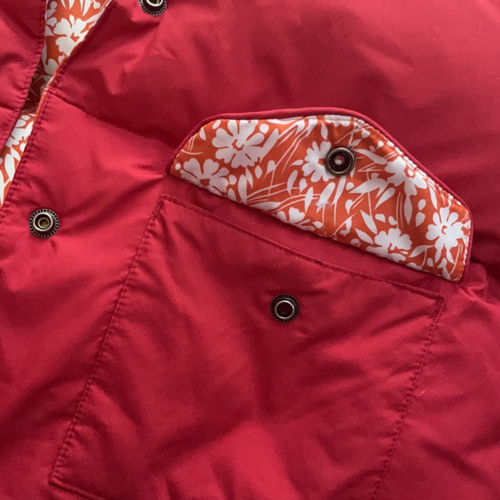 American Eagle Puffer Vest - Picture 5 of 6